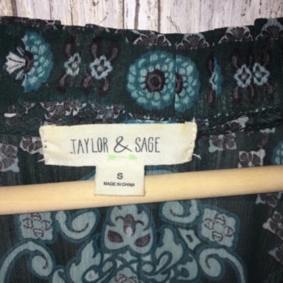 Taylor & Sage Green Floral Sheer Blouse - Picture 8 of 8